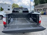 Used 2017 Nissan Titan SV image 5