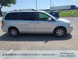 Used 2010 Chrysler Town & Country Touring image 5
