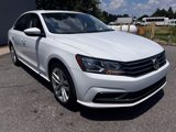 Used 2019 Volkswagen Passat 2.0T Wolfsburg image 3