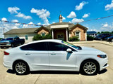 Used 2017 Ford Fusion SE image 4