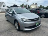 Used 2021 Chrysler Voyager L image 5