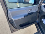 Used 2017 Toyota Sienna image 5