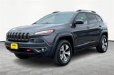 Used 2014 Jeep Cherokee Trailhawk image 2
