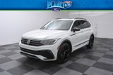 Used 2023 Volkswagen Tiguan SE R-Line image 4