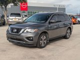 Used 2017 Nissan Pathfinder SV image 3