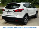 Used 2019 Nissan Rogue Sport SL w/ Premium Package image 3