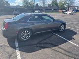 Used 2017 Chrysler 300 Limited image 5