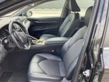 Used 2022 Toyota Camry SE image 3