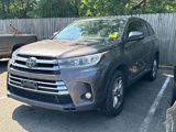 Used 2018 Toyota Highlander FWD V6 image 2