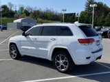 Used 2019 Jeep Grand Cherokee Overland image 3