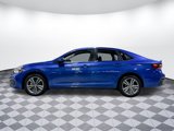 Used 2022 Volkswagen Jetta SE w/ Panoramic Sunroof Package image 2