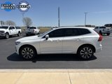 Used 2022 Volvo XC60 B5 Momentum w/ Advanced Package image 4