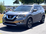 Used 2018 Nissan Rogue SL w/ Premium Package image 2