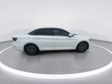Used 2019 Volkswagen Jetta SE image 2