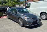 Used 2016 Toyota Avalon Limited image 2