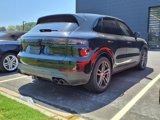 Certified 2022 Porsche Cayenne Platinum Edition image 4