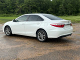 Used 2017 Toyota Camry SE image 3