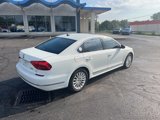 Used 2016 Volkswagen Passat 1.8T SE w/ Lighting Package (P06) image 3