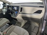 Used 2017 Toyota Sienna LE image 5