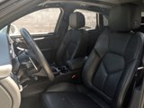 Certified 2022 Porsche Macan image 5