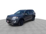 Used 2017 Ford Explorer XLT image 3