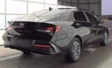 Used 2024 Hyundai Elantra SEL image 3
