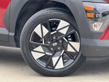 Used 2024 Hyundai Kona SEL image 3