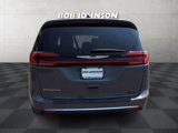 Used 2023 Chrysler Pacifica Touring-L image 6