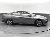 New 2025 Hyundai Elantra SEL image 4