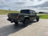 Used 2022 Jeep Gladiator Sport image 6