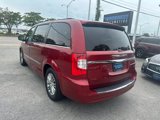 Used 2014 Chrysler Town & Country Touring-L w/ Driver Convenience Group image 5