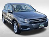 Used 2013 Volkswagen Tiguan S image 3
