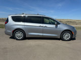 Used 2019 Chrysler Pacifica Touring-L image 5