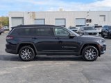 Used 2024 Jeep Grand Cherokee L Limited image 2