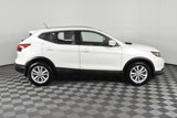 Used 2017 Nissan Rogue Sport SV image 5