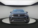 Certified 2022 Volkswagen Taos SE image 2
