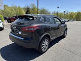 Certified 2020 Nissan Rogue Sport SV image 3