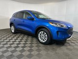 Used 2020 Ford Escape SE image 2