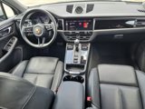 Used 2022 Porsche Macan image 4