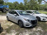 Used 2023 Nissan Versa SV image 2