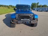 Used 2015 Jeep Wrangler Unlimited Sahara image 2
