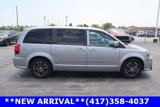 Used 2016 Dodge Grand Caravan SXT image 6