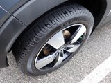 Used 2019 Volvo XC40 T5 Momentum image 5