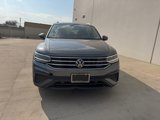 Used 2023 Volkswagen Tiguan SE image 2