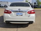 Used 2016 Nissan Altima 3.5 SL w/ 3.5 Technology Package image 4