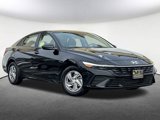 Used 2024 Hyundai Elantra SE image 2