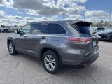 Used 2015 Toyota Highlander XLE image 2