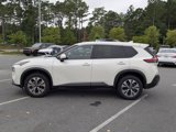 Used 2023 Nissan Rogue SV image 3