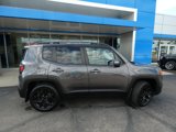 Used 2016 Jeep Renegade Latitude image 2