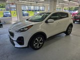 Used 2022 Kia Sportage LX image 2